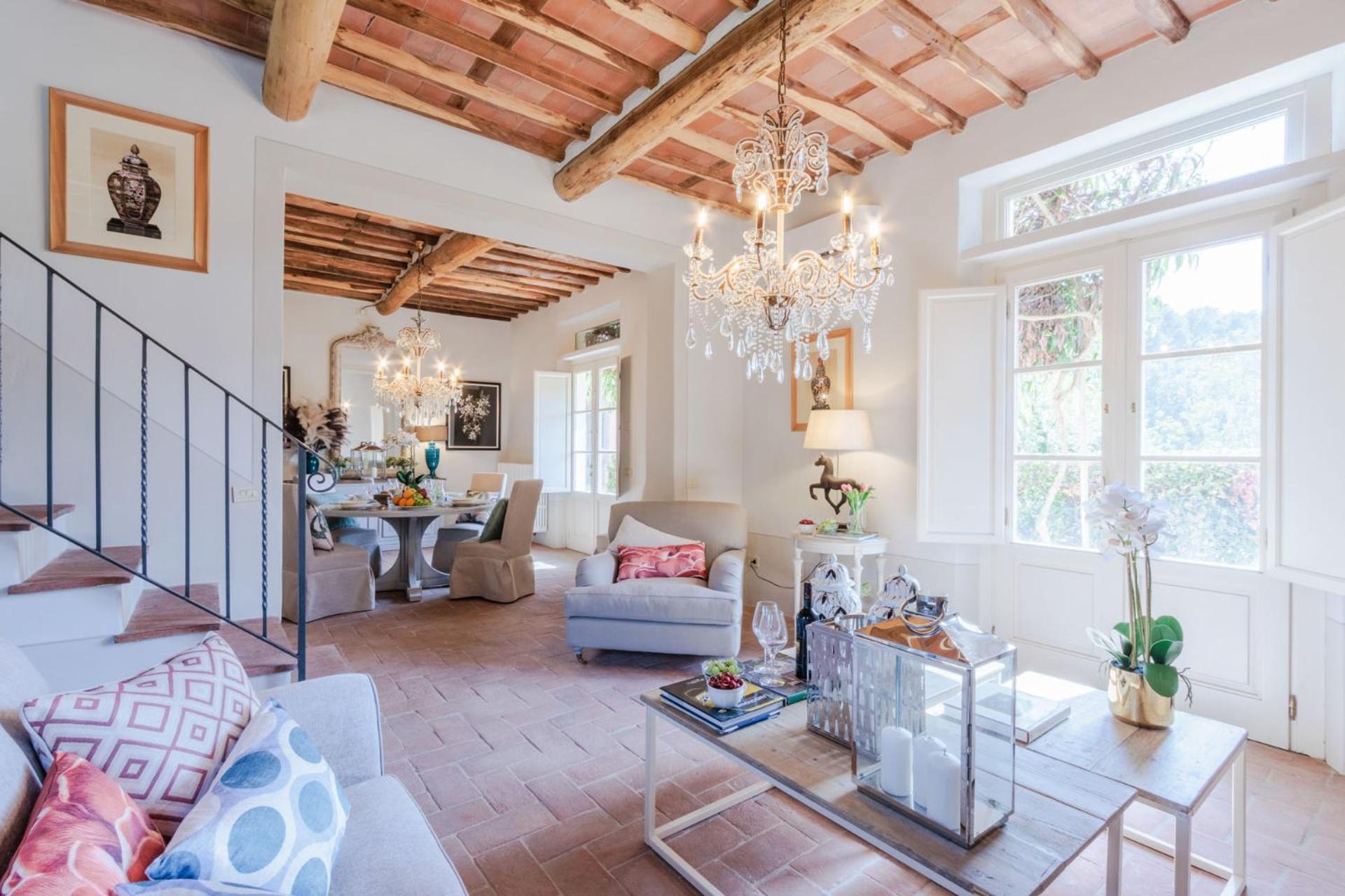 Villa Domus Francigena לוקה מראה חיצוני תמונה